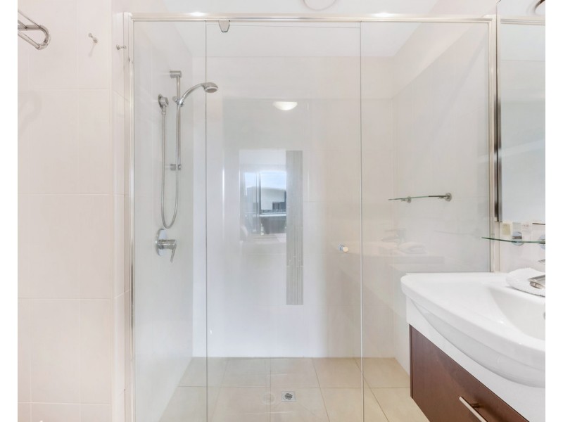 1407/2 Activa Way, Hope Island QLD 4212