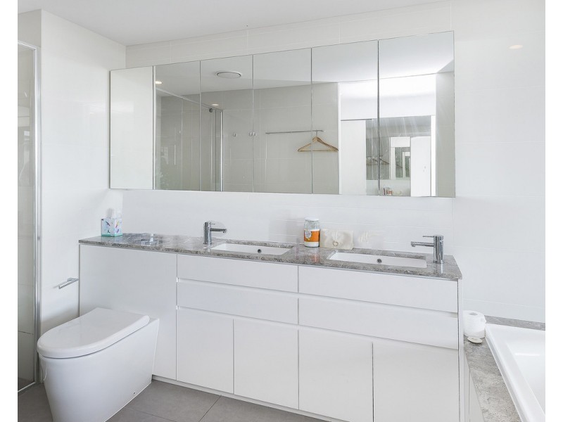 4405/2 Sunset Avenue, Paradise Point QLD 4216