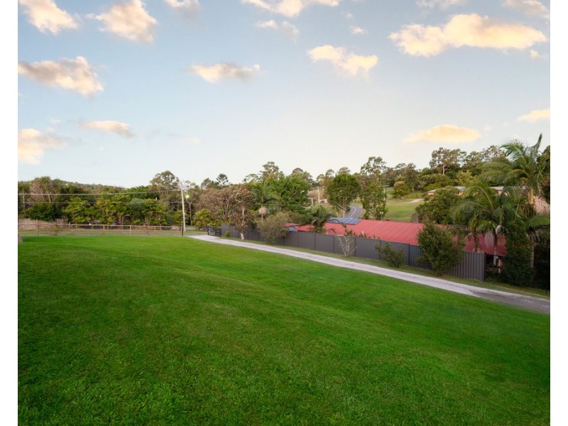 20 Charles Kurz Drive, Worongary QLD 4213