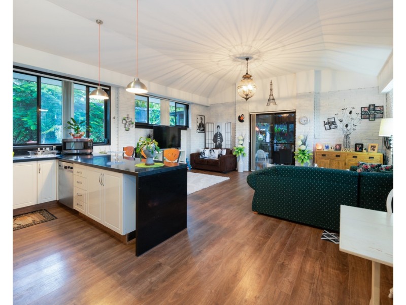 20 Charles Kurz Drive, Worongary QLD 4213