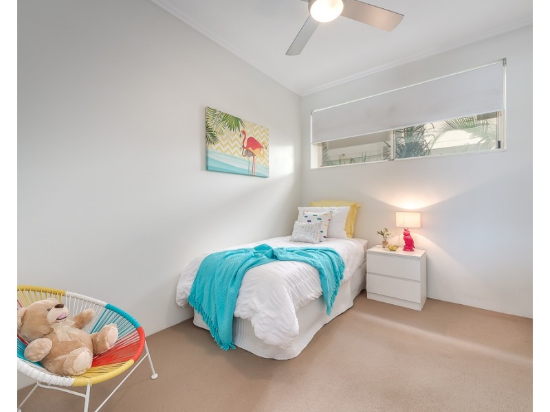 1717/1 Rialto Quay Drive, Hope Island QLD 4212