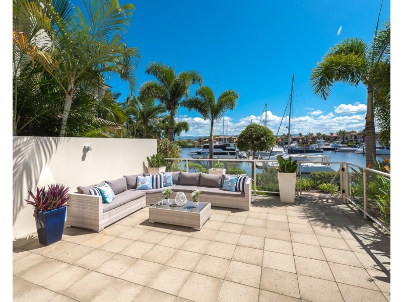 1717/1 Rialto Quay Drive, Hope Island QLD 4212