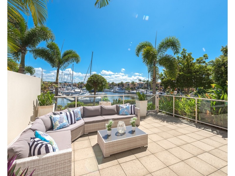 1717/1 Rialto Quay Drive, Hope Island QLD 4212