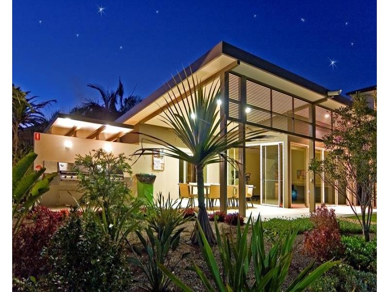 1717/1 Rialto Quay Drive, Hope Island QLD 4212