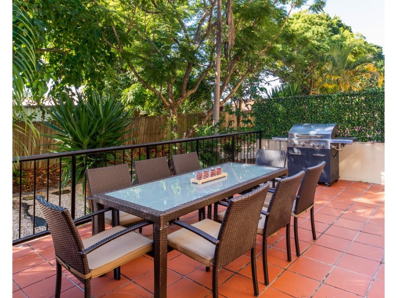 8/170 High Street, Southport QLD 4215