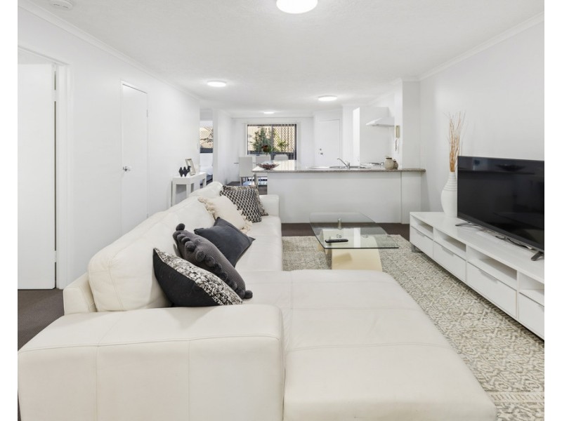 8/170 High Street, Southport QLD 4215