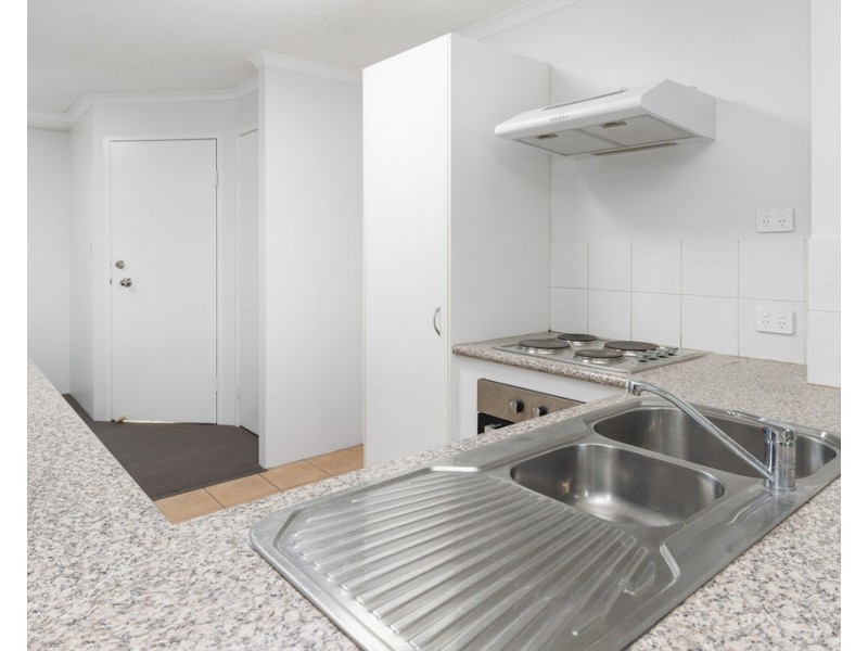 8/170 High Street, Southport QLD 4215