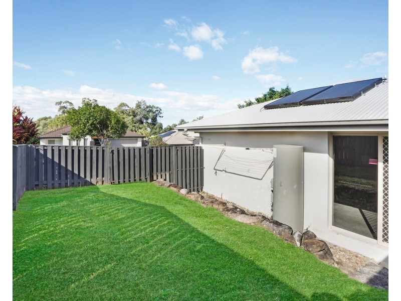 1/1 Lawley Crescent, Pacific Pines QLD 4211