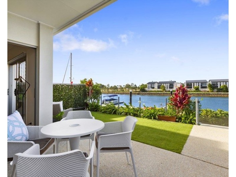 20/156 Marina Quays Boulevard, Hope Island QLD 4212