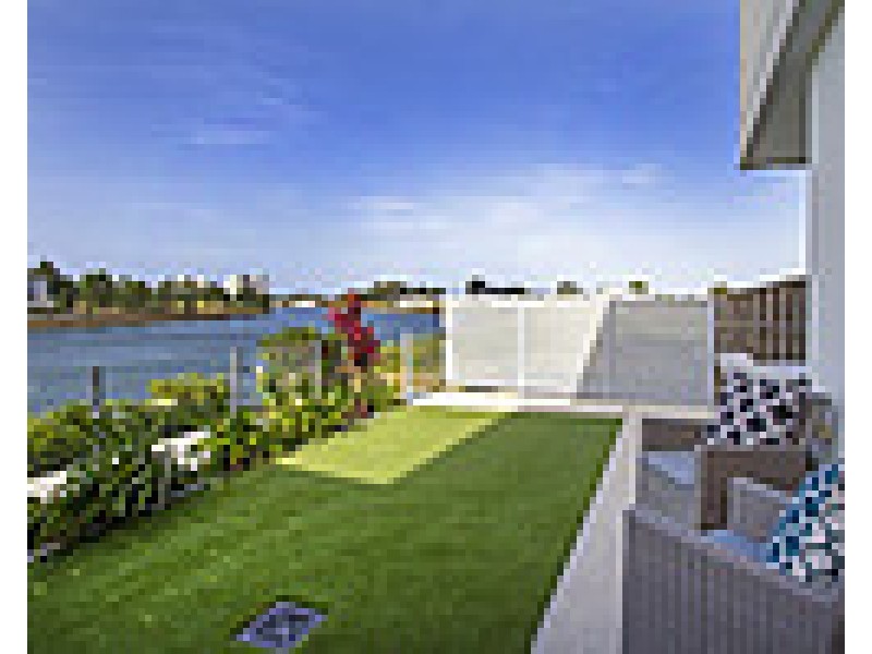 20/156 Marina Quays Boulevard, Hope Island QLD 4212