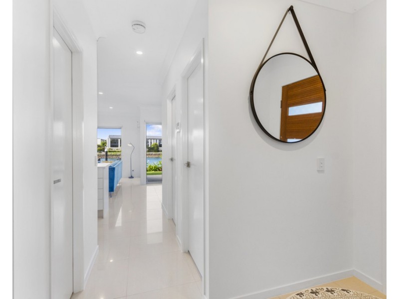 20/156 Marina Quays Boulevard, Hope Island QLD 4212