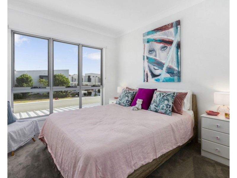 20/156 Marina Quays Boulevard, Hope Island QLD 4212