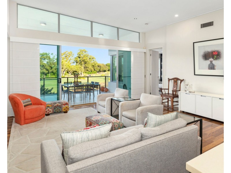 Hope Island QLD 4212