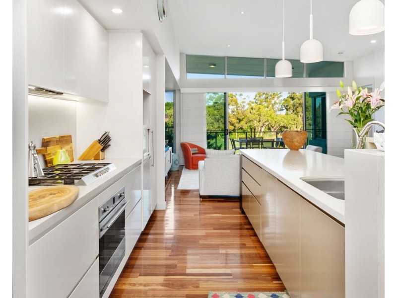 Hope Island QLD 4212