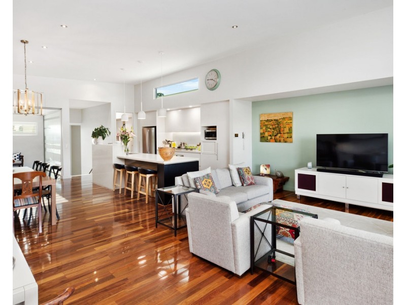 Hope Island QLD 4212