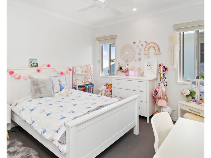 14 North View Street, Hope Island QLD 4212