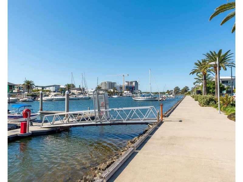 14 North View Street, Hope Island QLD 4212