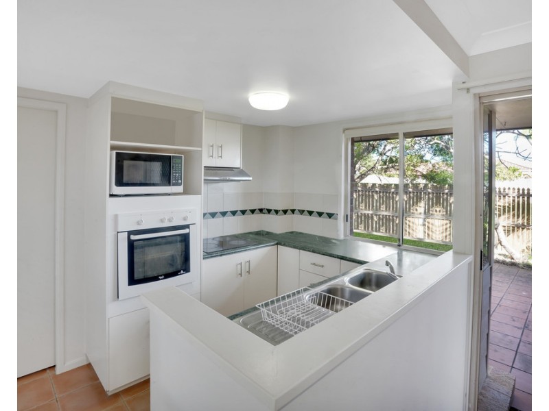 48/75 Brown Street, Labrador QLD 4215