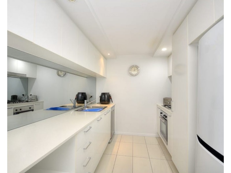 408/41 Harbour Town Drive, Biggera Waters QLD 4216