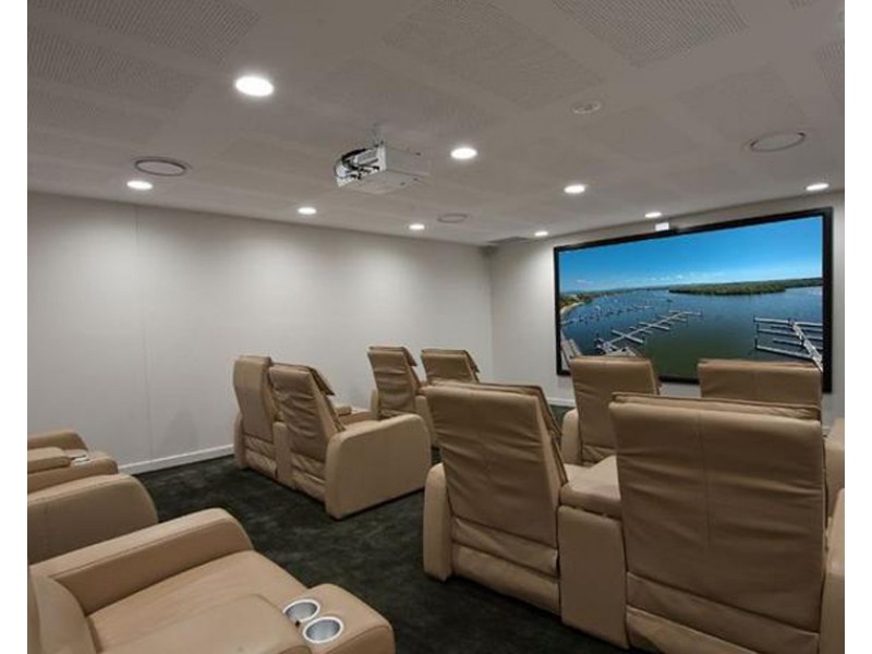 1/2 Havana Way Sovereign Shores ‘Marquis’, Paradise Point QLD 4216