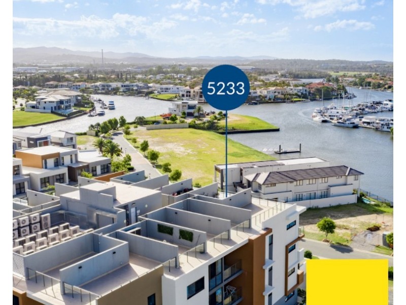 5233 Harbourview Drive, Hope Island QLD 4212