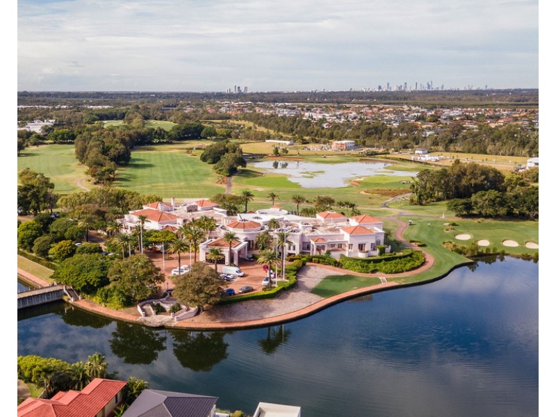 5233 Harbourview Drive, Hope Island QLD 4212