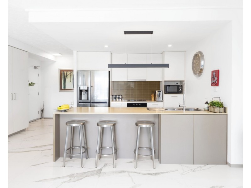 424/64 Sickle Avenue, Hope Island QLD 4212