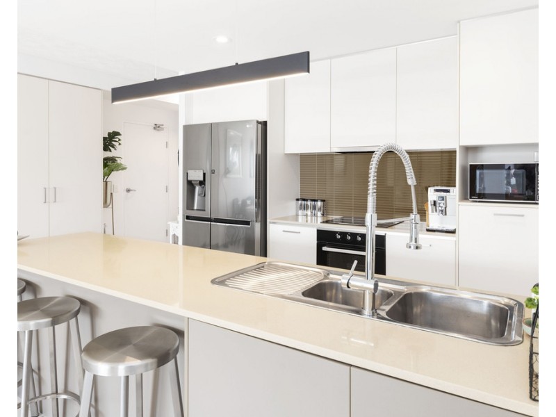 424/64 Sickle Avenue, Hope Island QLD 4212