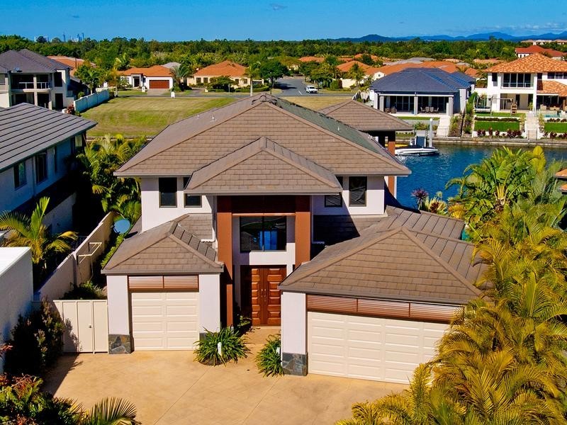 2303 Belmont Court, Hope Island QLD 4212
