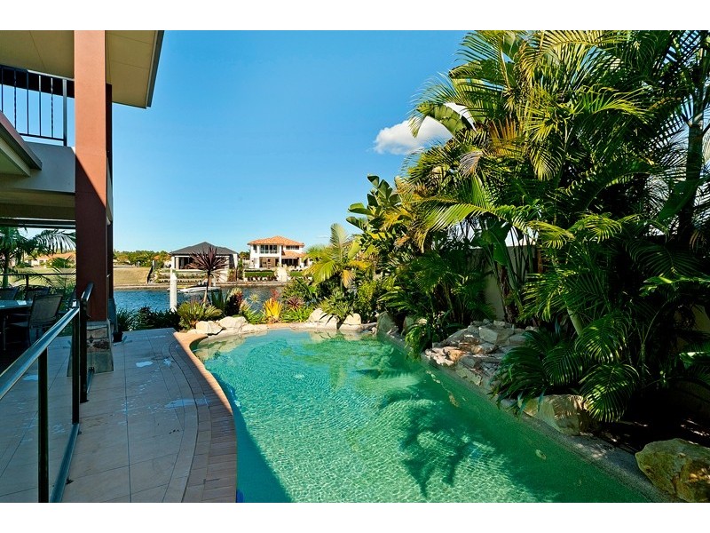 2303 Belmont Court, Hope Island QLD 4212
