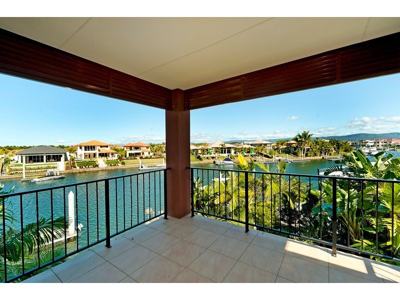 2303 Belmont Court, Hope Island QLD 4212