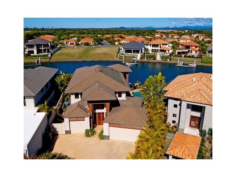 2303 Belmont Court, Hope Island QLD 4212