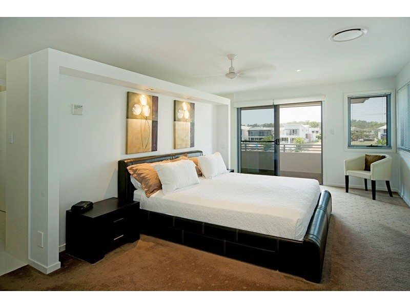 3 Coomera Court, River Links, Helensvale QLD 4212