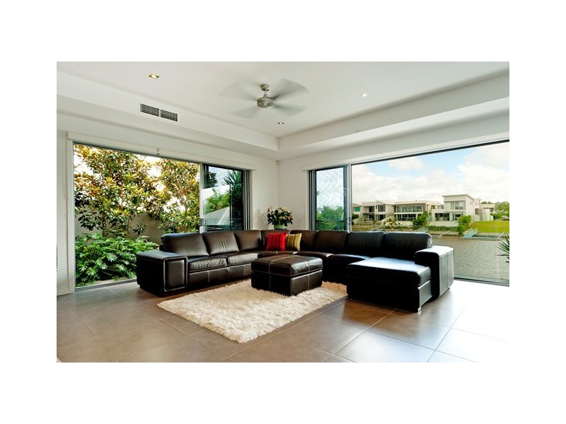 3 Coomera Court, River Links, Helensvale QLD 4212