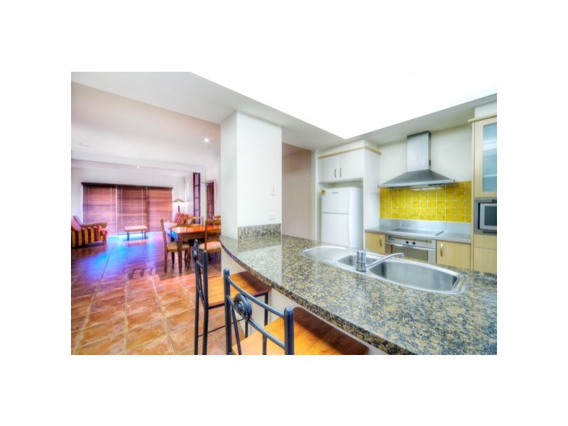 3283 The Palladian Drive, Hope Island QLD 4212