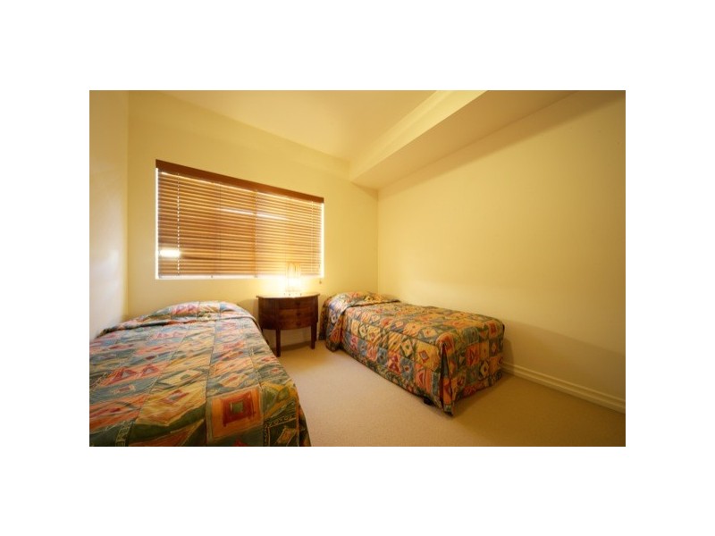 3283 The Palladian Drive, Hope Island QLD 4212