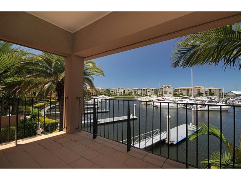 1522 Riverdale Drive, Hope Island QLD 4212