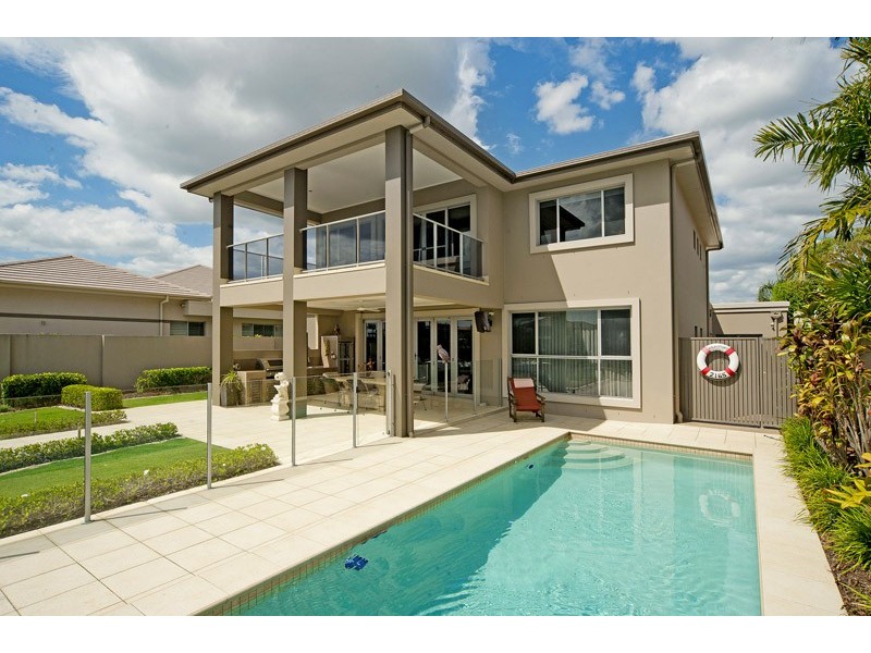 2165 Beaufort Way, Hope Island QLD 4212