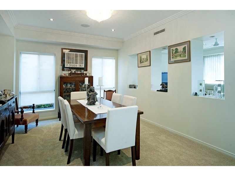 2165 Beaufort Way, Hope Island QLD 4212