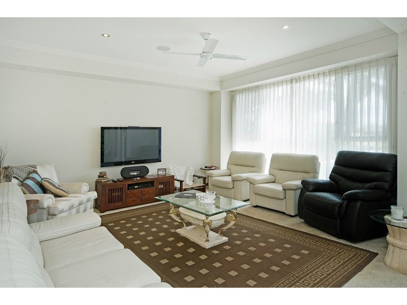 2165 Beaufort Way, Hope Island QLD 4212