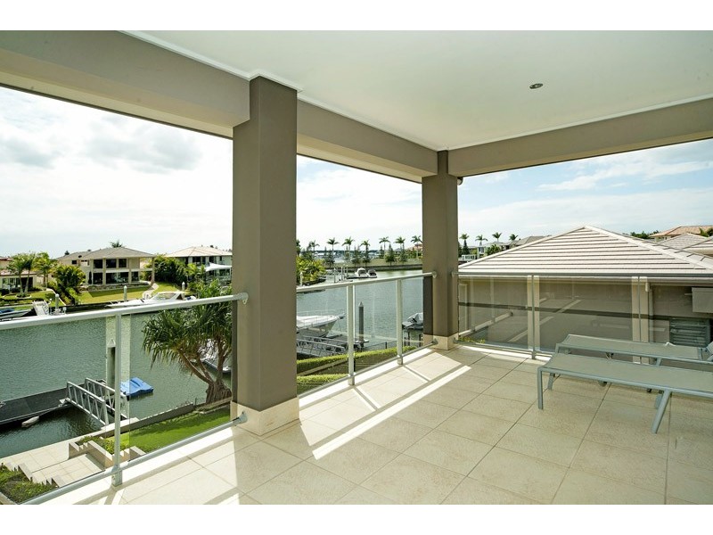 2165 Beaufort Way, Hope Island QLD 4212