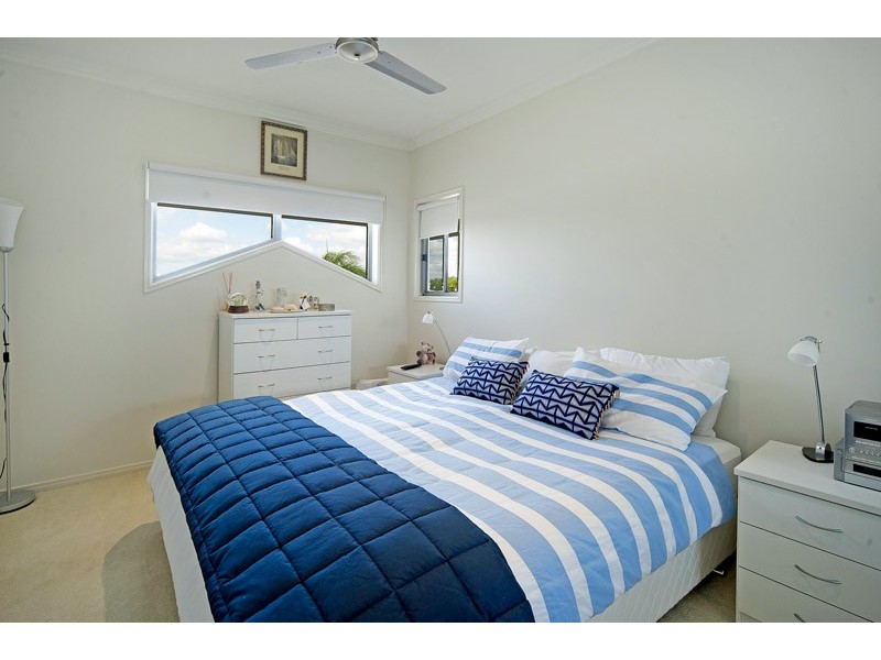 2165 Beaufort Way, Hope Island QLD 4212