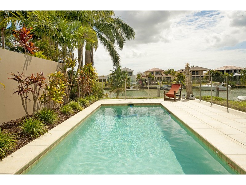 2165 Beaufort Way, Hope Island QLD 4212