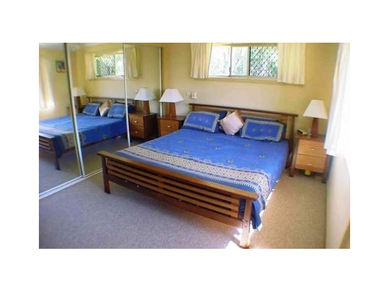 89 Crescent Avenue, Hope Island QLD 4212