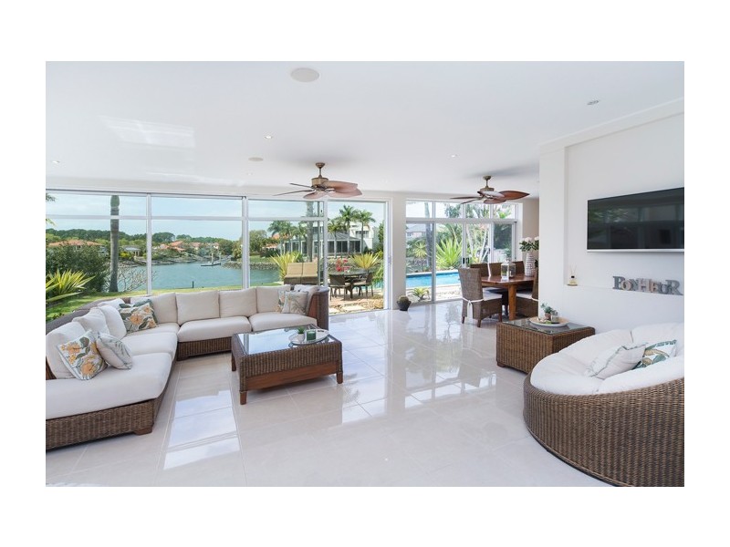 1108 Beechwood Drive, Hope Island QLD 4212