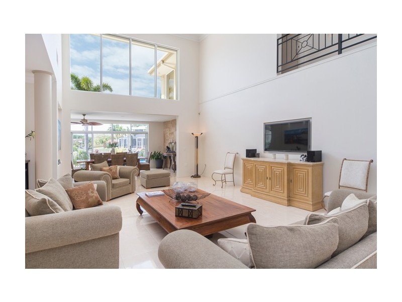 1108 Beechwood Drive, Hope Island QLD 4212