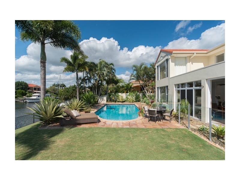 1108 Beechwood Drive, Hope Island QLD 4212