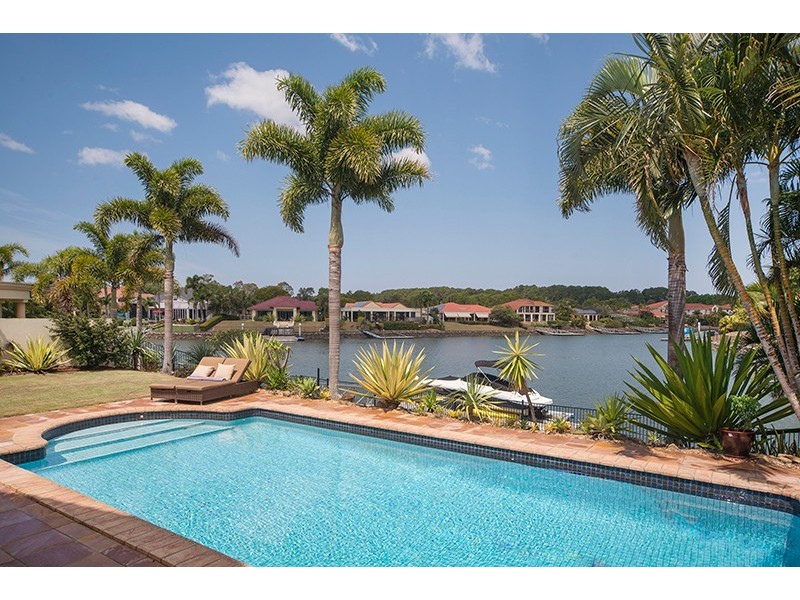 1108 Beechwood Drive, Hope Island QLD 4212