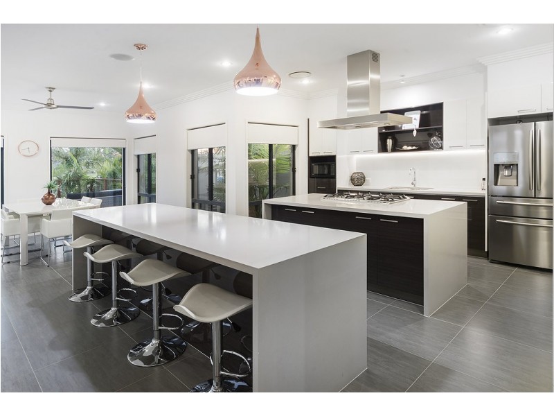 7632 Fairway Boulevard, Hope Island QLD 4212