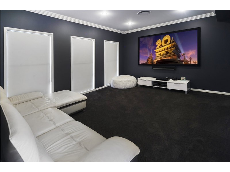 7632 Fairway Boulevard, Hope Island QLD 4212